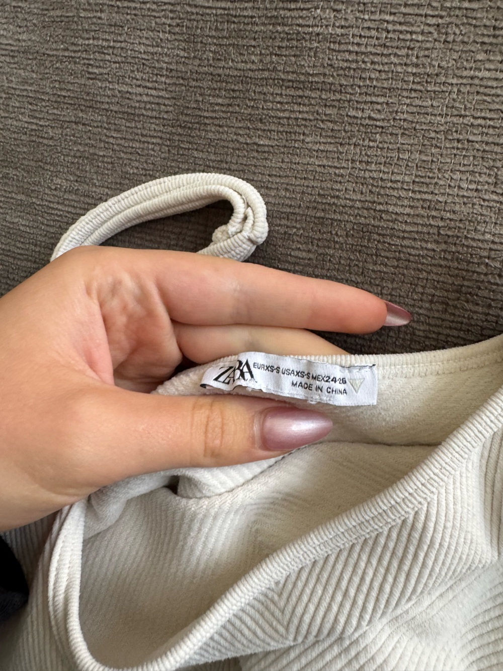Zara Cream Ruffle Ribbed Crop Tank - Picture 3 of 4